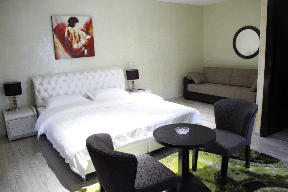 Johnny Hotel Kamenice Eksteriør billede